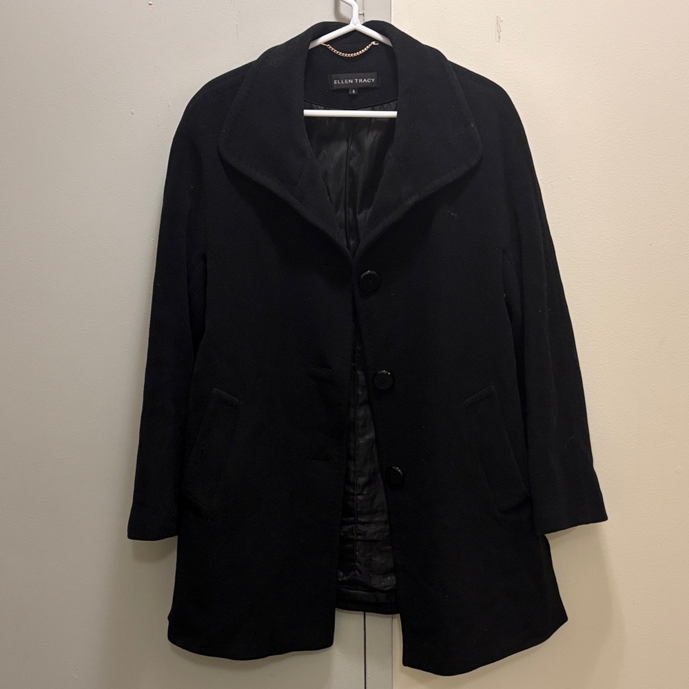 Ellen Tracy Elegant Black Wool coat